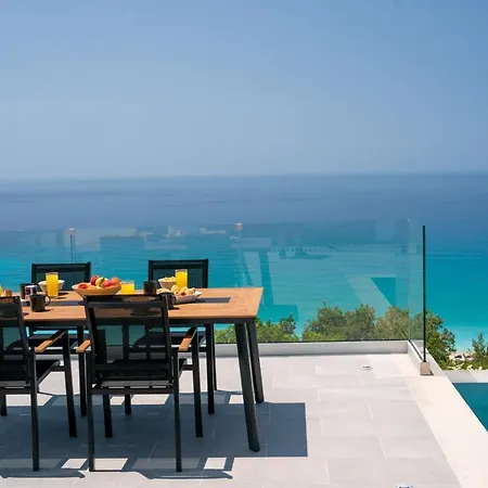 فيلة Le Grand Bleu لورداهاتا