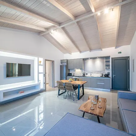 Le Grand Bleu Villa Lourdata (Kefalonia)