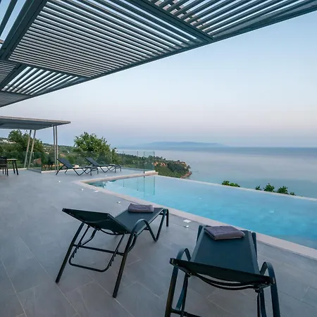 Le Grand Bleu Villa Lourdata (Kefalonia)