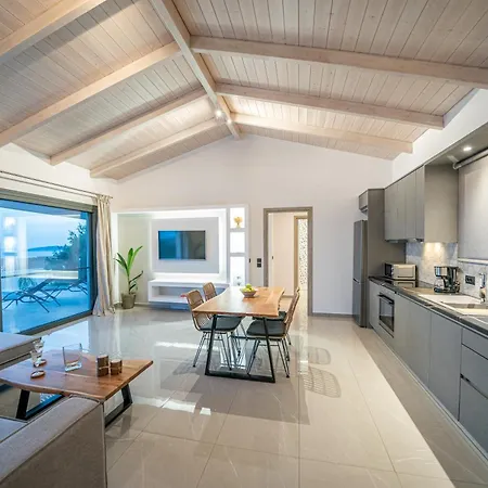 Le Grand Bleu Villa