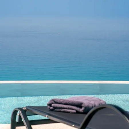 Villa Le Grand Bleu *