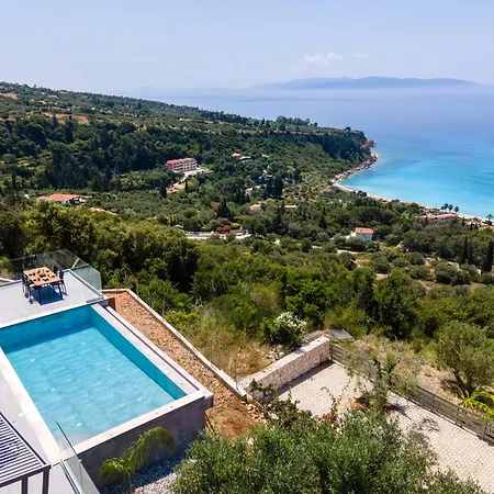 Le Grand Bleu Villa